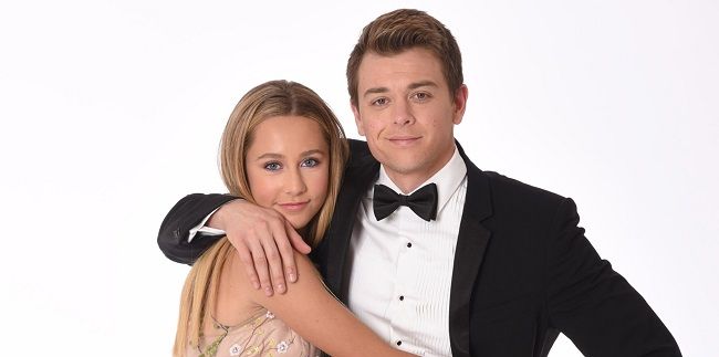 Eden McCoy และ Chad Duell