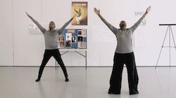 Nasha Thomas ir Michaelas Thomas moko „Revelations“ virtualių šokių dirbtuvių ciklo. Nuotrauka mandagumo Ailey.
