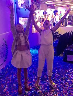 La noche en que Jaycee y Tate descubrieron que ambos ganaron el premio al Mejor Bailarín Junior 2015 en The Dance Awards.