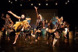 โรงละครเต้นรำ Coyaba ภาพโดย Jonathan Hsu