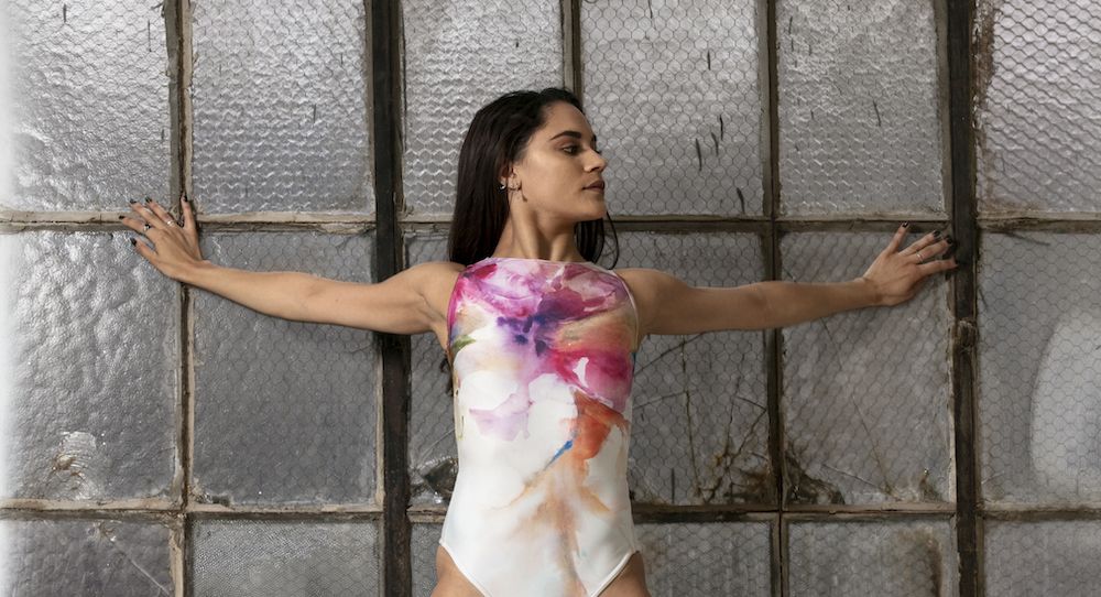 De artista a artista, la marca de ropa de baile conecta a artistas de todo el mundo