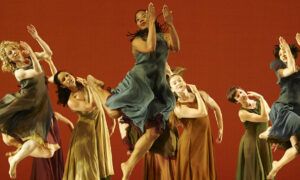 Mark Morris Dance Group ภาพถ่ายโดย David Leyes