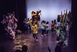Cheni tantsukeskuse kooli õpilased. Foto Joe Boniello