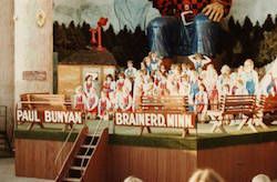 „Brainerd“ vidurinės mokyklos šokių komanda. Nuotrauka mandagumo Cindy Clough.