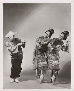George Li, Gloria Vauges ir Janice Mitoff arbatoje iš George'o Balanchine‘o