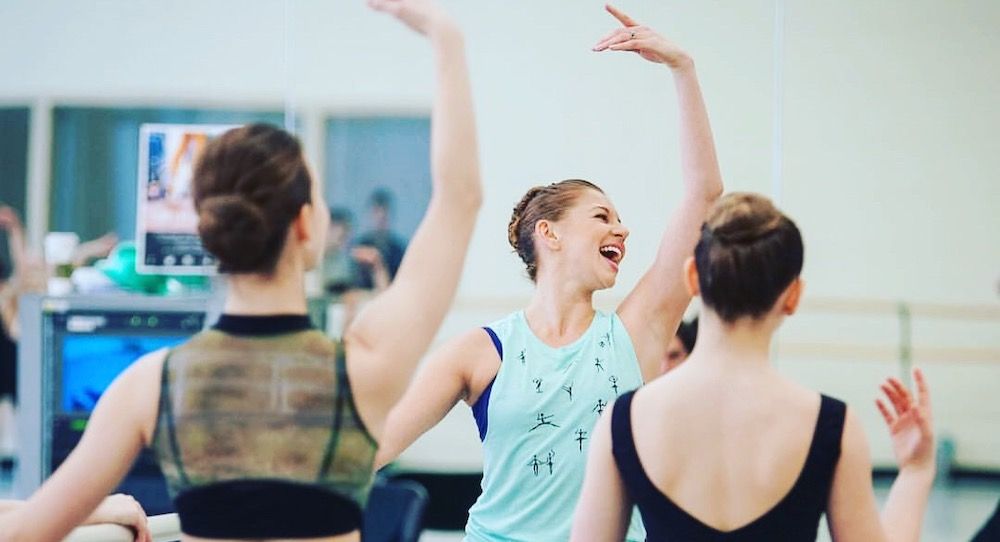 Baleta nodarbība, izmantojot Skype: Veyette virtuālā baleta skola
