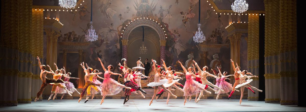 Holiday Magic, Joy and Grandeur - Bostonský balet v snímke Luskáčik od Mikka Nissinena