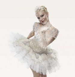 Od pirueta do Vinylsa: Bivša balerina Anne-Tyler Harshbarger okreće se na međunarodnu DJ scenu