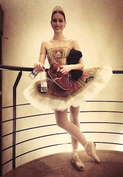 Balletitantsija Nadia Khan