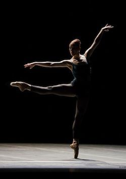 Baleto šokėja Nadia Khan