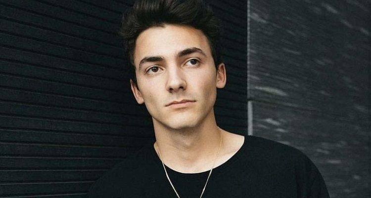 Mikey Manfs Bio, Age, You-Tuber, Net Worth, Relationship, Height, Instagram