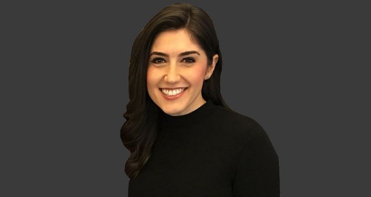 Erika Gonzalez | Elämäkerta, ikä, NBC, palkka, nettovarallisuus (2020), Twitter, toimittaja |