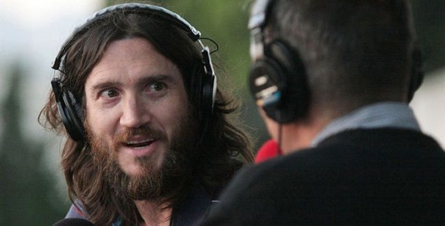 John Frusciante reklaamtahvlil