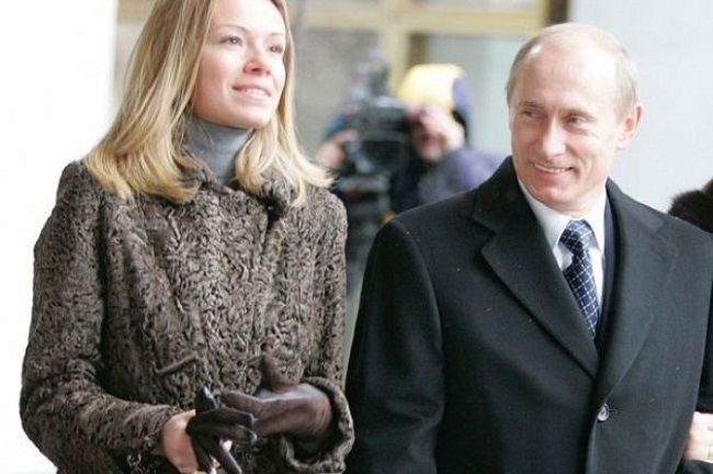 Mariya Putina nacimiento, edad, educación familiar, carrera, novio, medidas corporales, patrimonio neto y salario