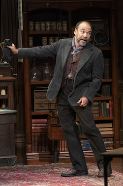 Danny Burstein ako Alfred P. Doolittle. Foto: Joan Marcus.