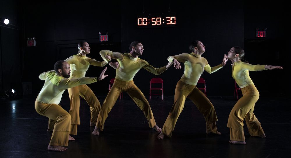 Freemove Dance -lehden ”… on aika”: Toiminta ajassa, liike avaruudessa