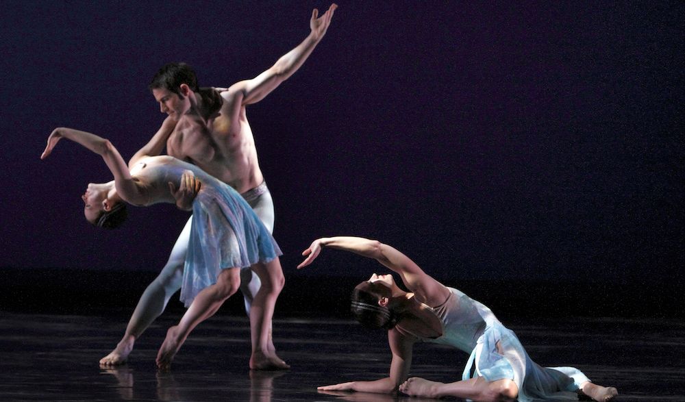 Paulas Tayloras Amerikos šiuolaikinis šokis Linkolno centre: judėjimo dvasingumas
