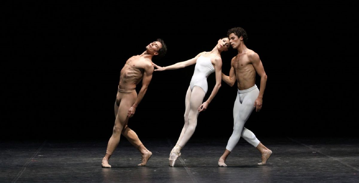 Сезони на промяната: Болестски балет в „Трета симфония на Густав Малер“ от Джон Ноймайер