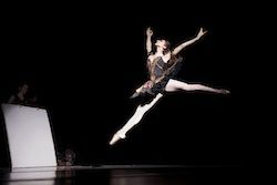 Allison DeBona iš Vakarų baleto