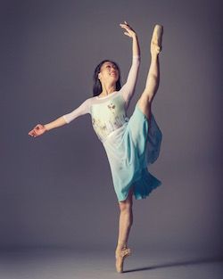 Northern Ballet의 Sarah Chun. Kenny Johnson의 사진.