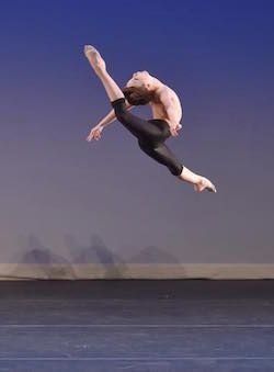 Brady Farrar från Stars Dance Studio Foto med tillstånd av YAGP.